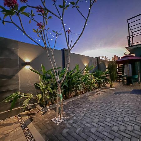The Luxury Villa -Private Pool- Pantai Cenang  Exterior photo